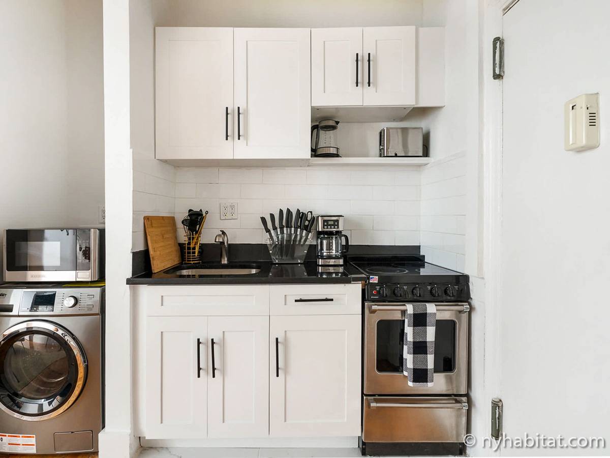 Kitchen - Photo 3 of 5 Kitchen - Photo 3 of 5