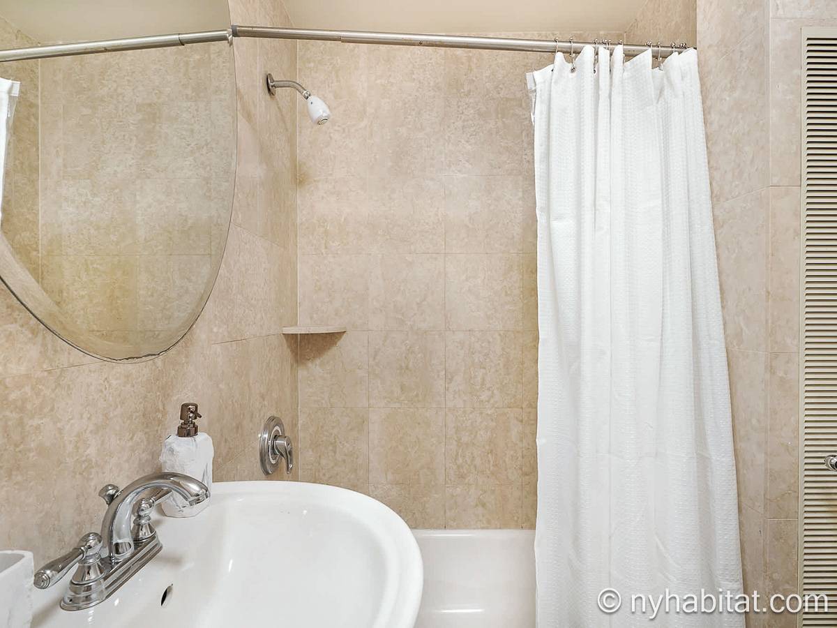Bathroom - Photo 2 of 2 Bathroom - Photo 2 of 2