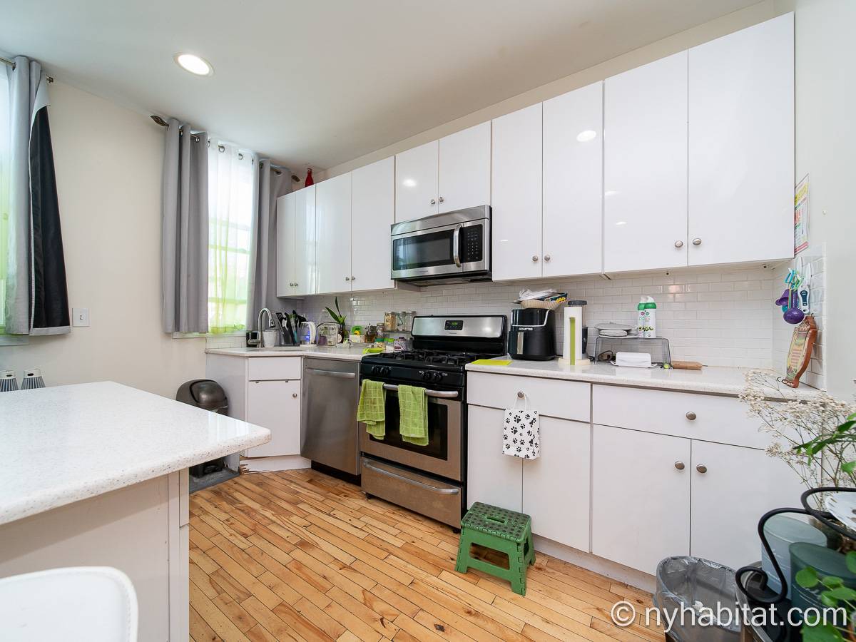 Kitchen - Photo 1 of 4