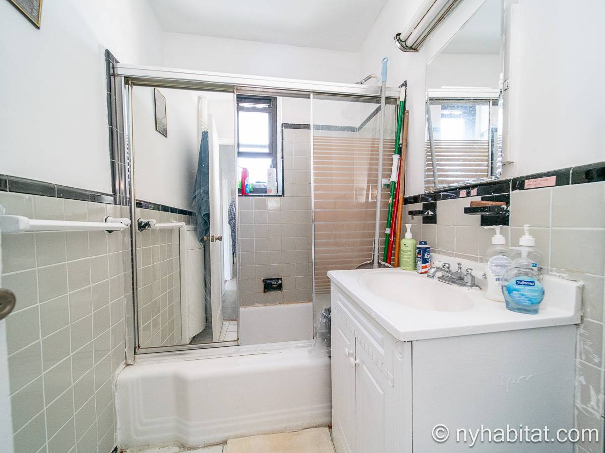 Bathroom - Photo 3 of 3