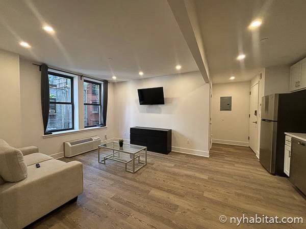 Living room - Photo 2 of 3