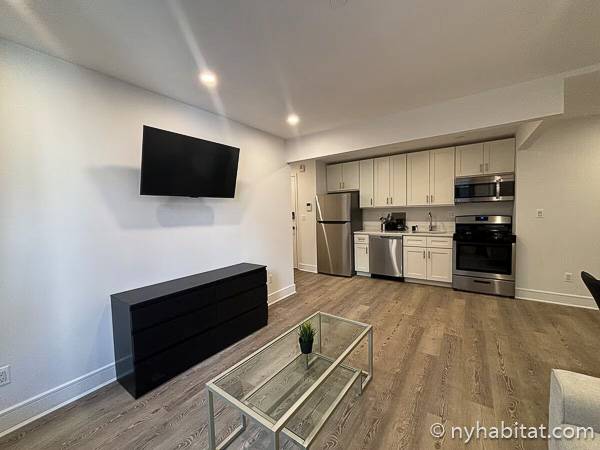 Living room - Photo 3 of 3