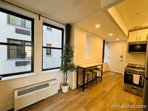 Living room - Photo 2 of 3
