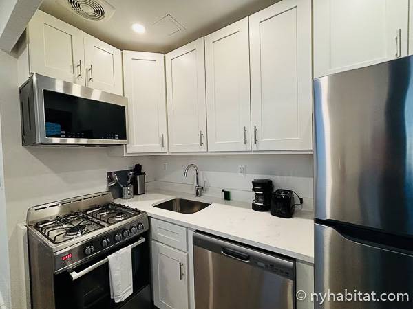 Kitchen - Photo 2 of 4