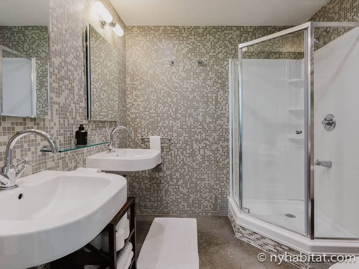 Bagno 1 - Photo 1 di 2 Bagno 1 - Photo 1 di 2
