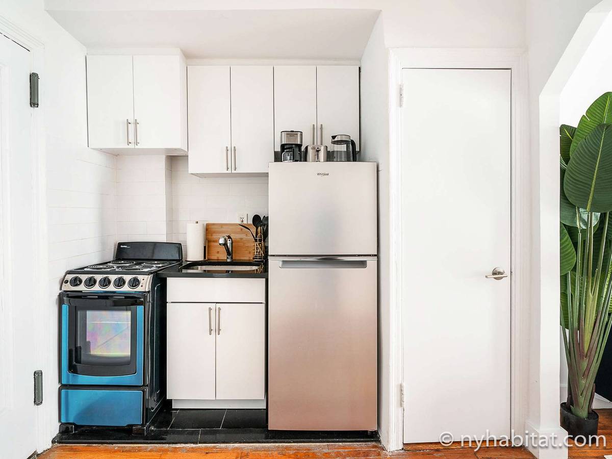 Kitchen - Photo 2 of 3