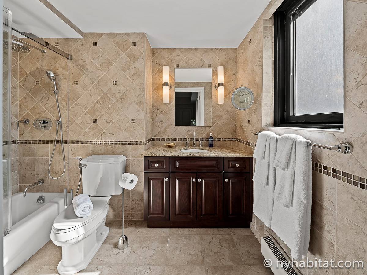 Bathroom 2 - Photo 1 of 2 Bathroom 2 - Photo 1 of 2