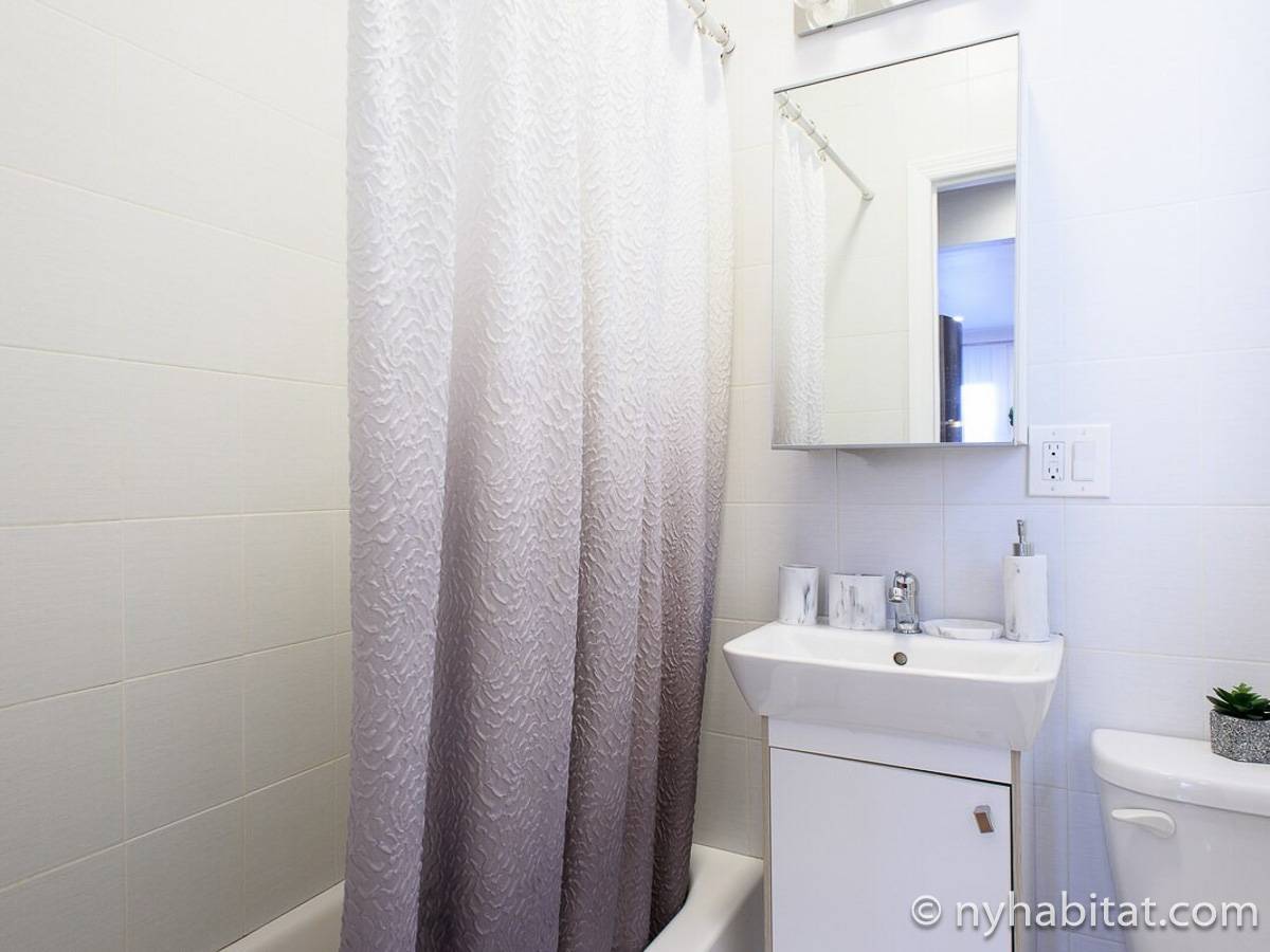 Bathroom - Photo 2 of 3 Bathroom - Photo 2 of 3