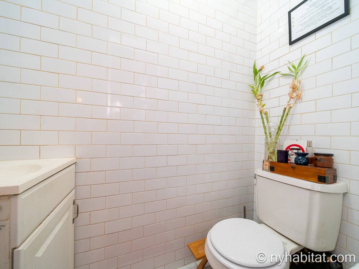 Bathroom 2 - Photo 1 of 2