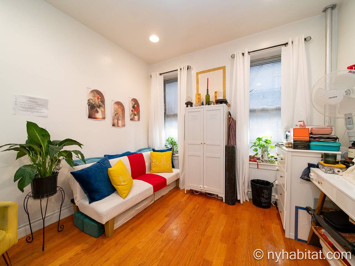 New York - 3 Bedroom roommate share apartment - Apartment reference NY-20734