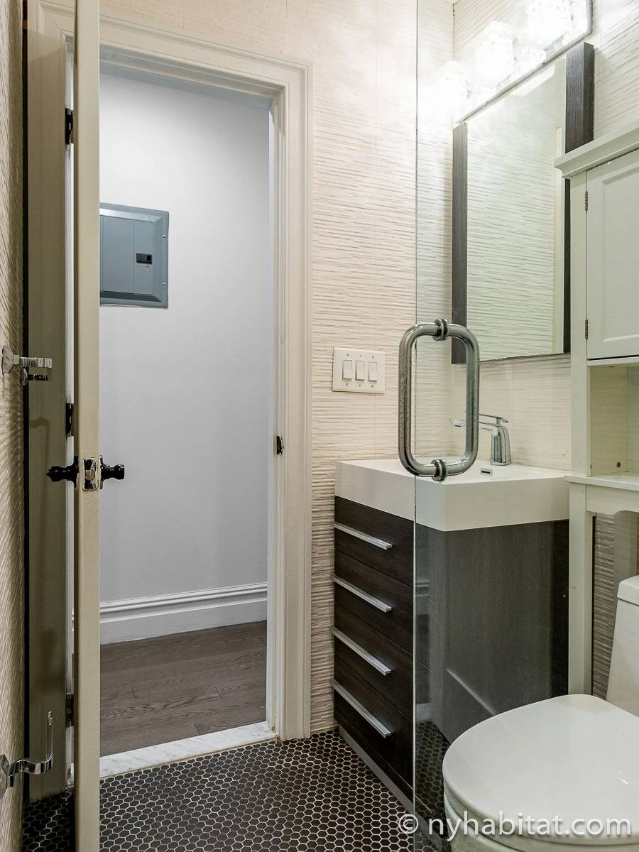 Bathroom - Photo 1 of 4 Bathroom - Photo 1 of 4