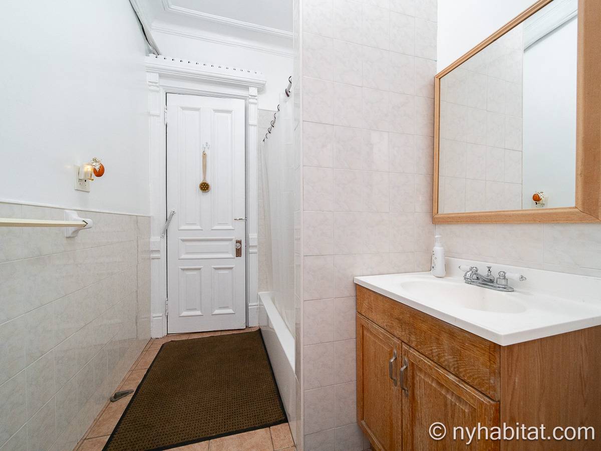 Bathroom - Photo 4 of 4 Bathroom - Photo 4 of 4