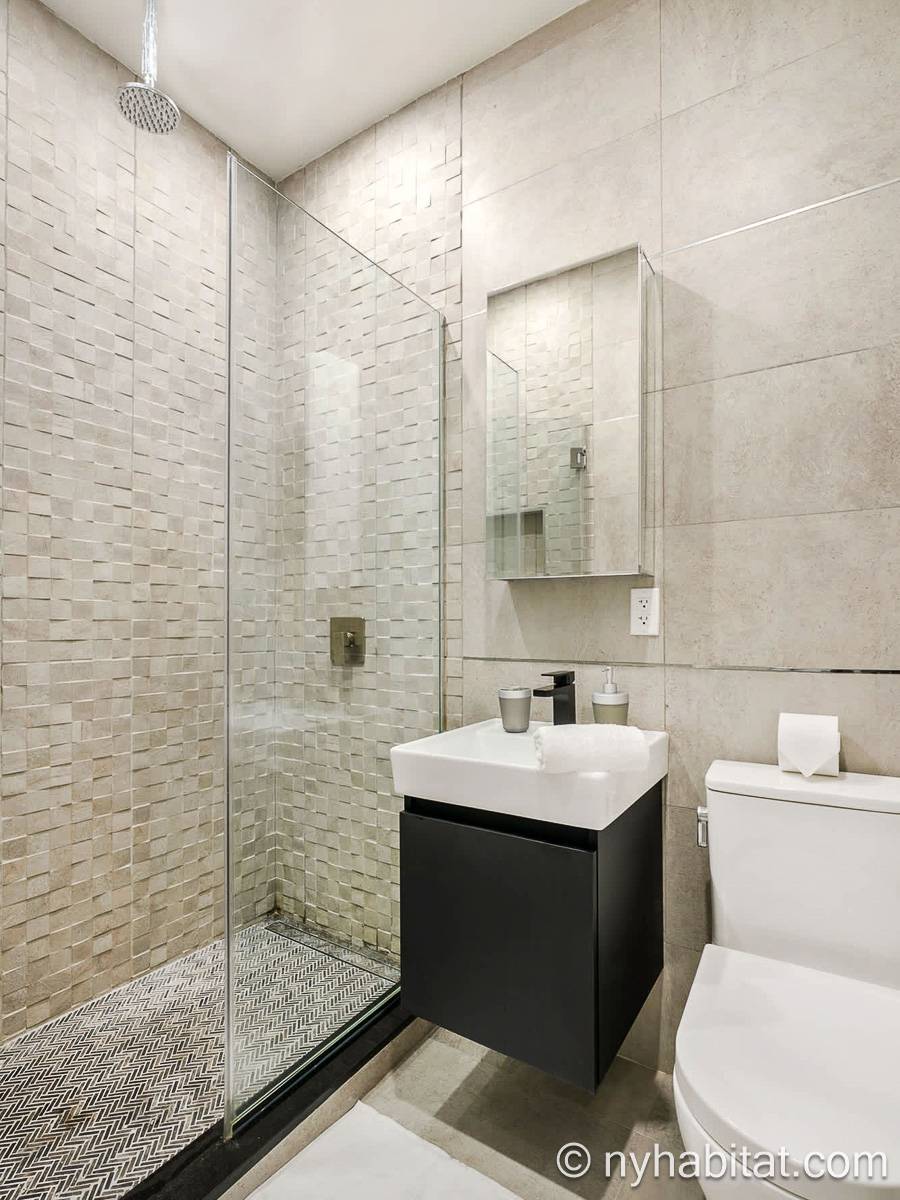 Ba&ntilde;o - Photo 2 de 2