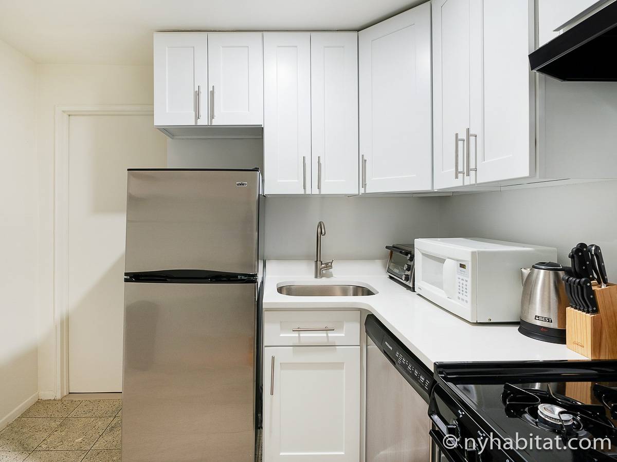 Kitchen - Photo 2 of 3