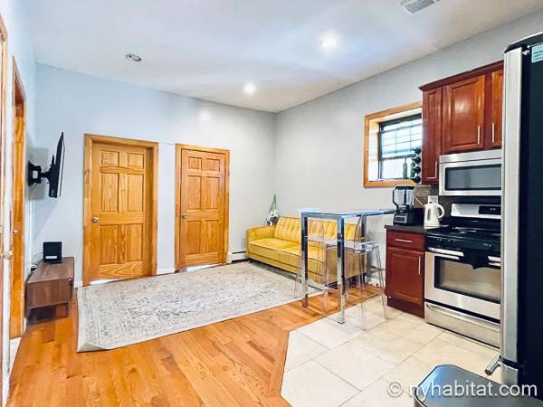 Living room - Photo 2 of 2