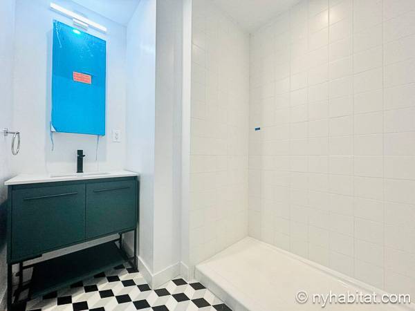 Salle de bain 2 - Photo 1 sur 1 Salle de bain 2 - Photo 1 sur 1