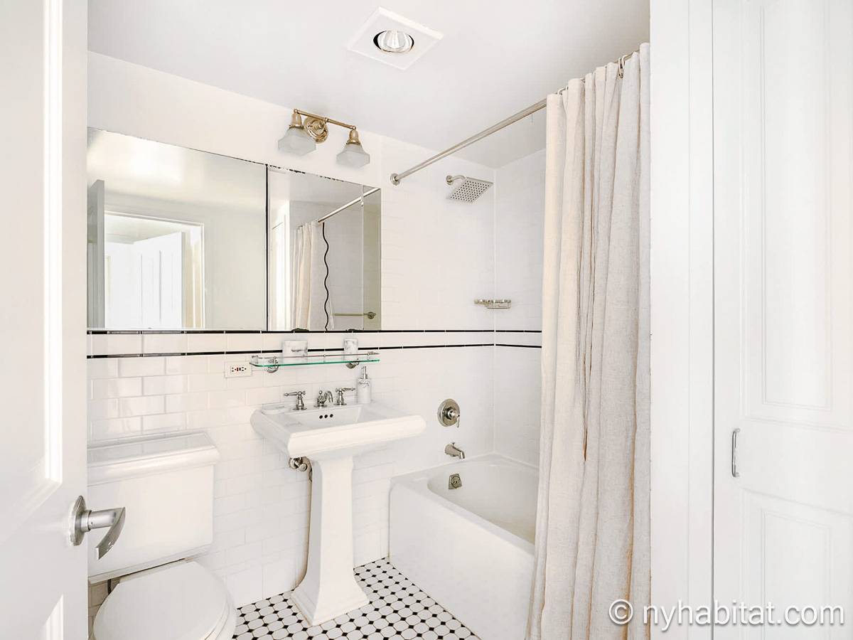 Bagno 1 - Photo 1 di 1 Bagno 1 - Photo 1 di 1
