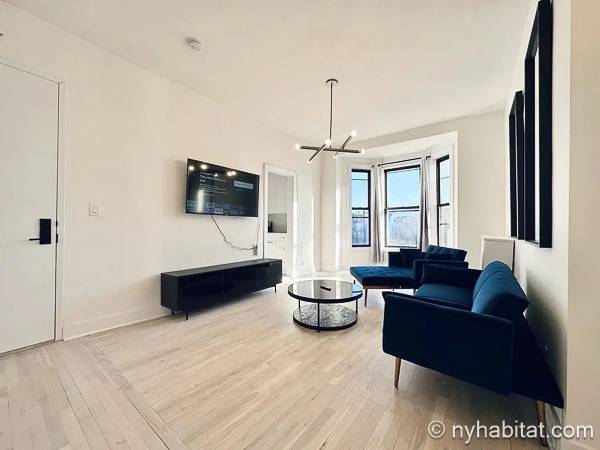 Living room - Photo 2 of 3