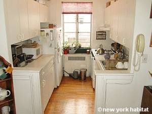 Kitchen - Photo 2 of 4