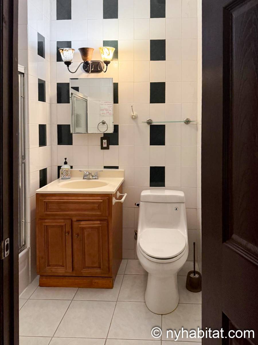 Baño - Photo 1 de 3 Baño - Photo 1 de 3