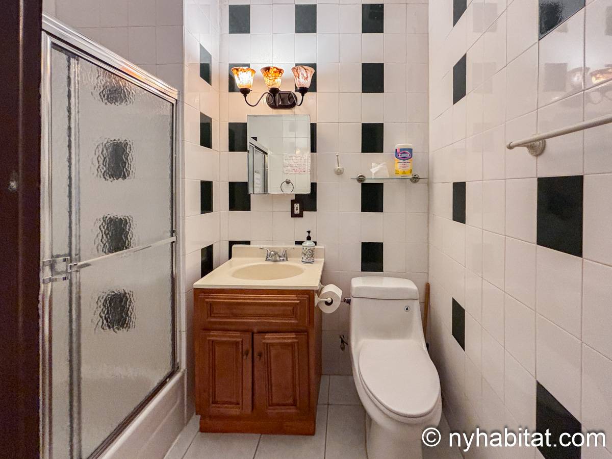 Baño 2 - Photo 2 de 3 Baño 2 - Photo 2 de 3