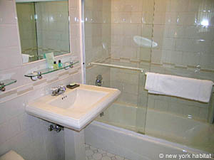 Badezimmer 1 - Photo 2 von 2