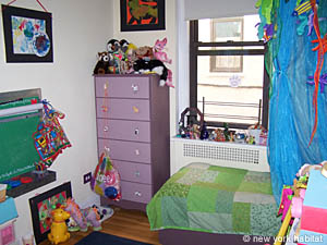 Schlafzimmer 2 - Photo 2 von 3
