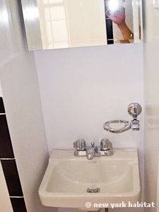 Badezimmer - Photo 4 von 4