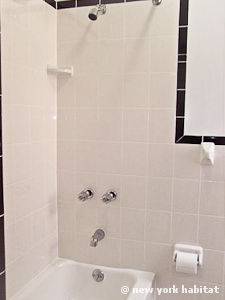 Badezimmer - Photo 1 von 4