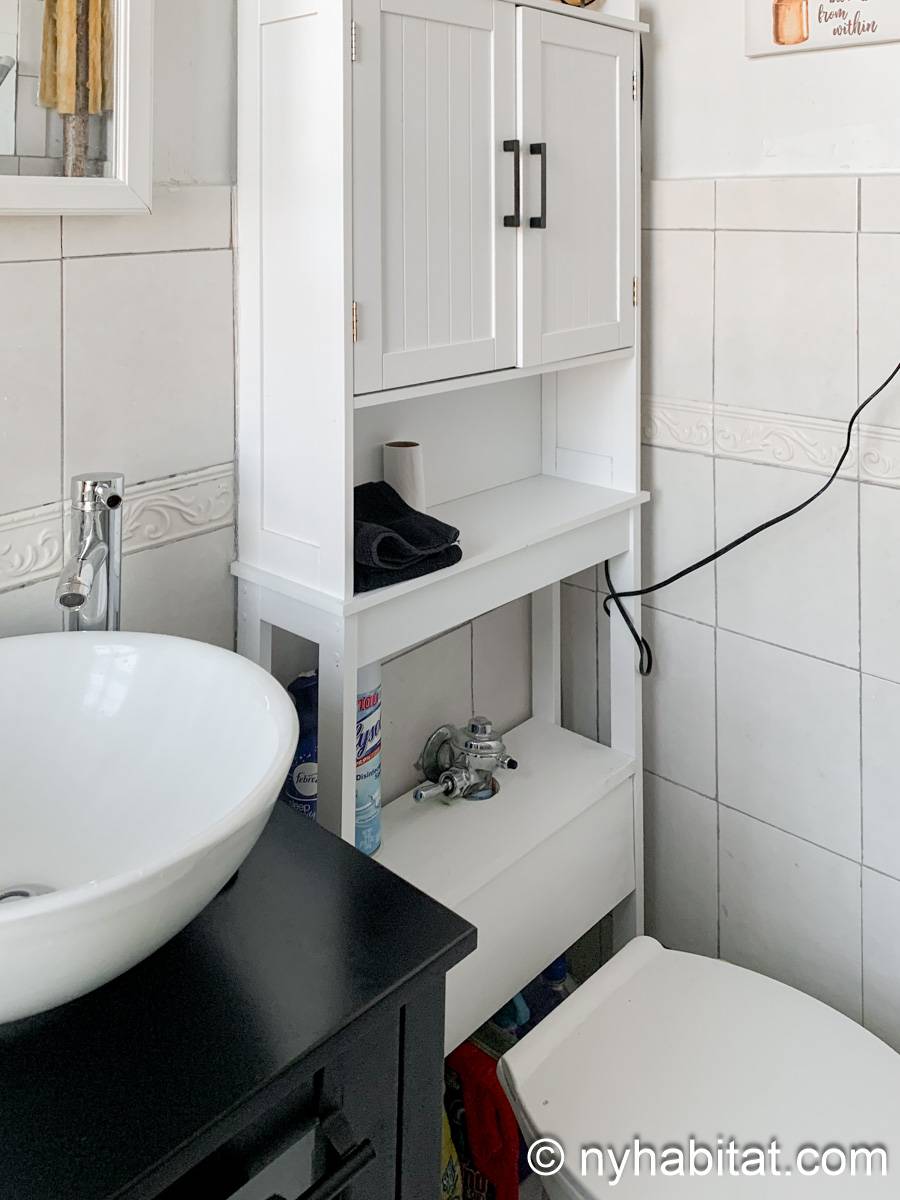 Baño - Photo 2 de 3 Baño - Photo 2 de 3