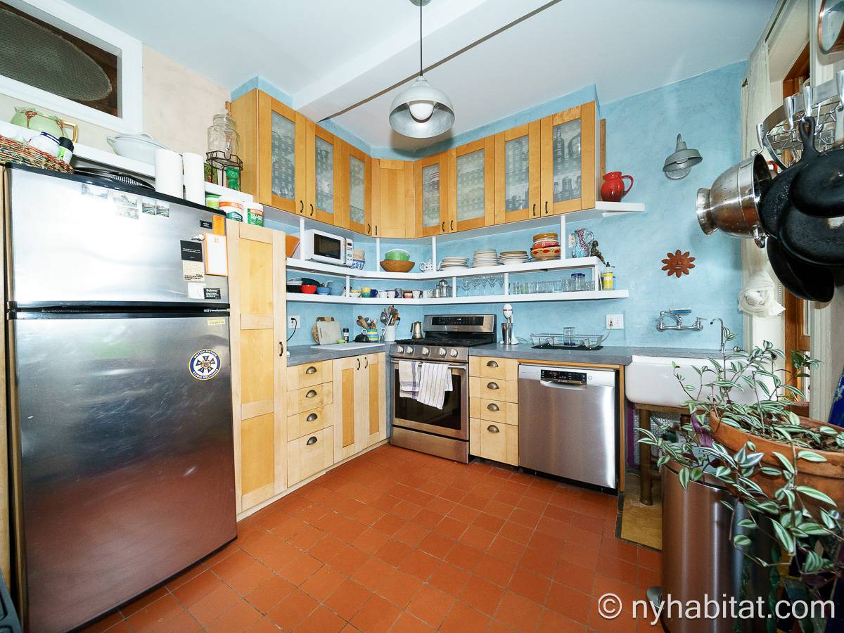 Kitchen - Photo 1 of 4