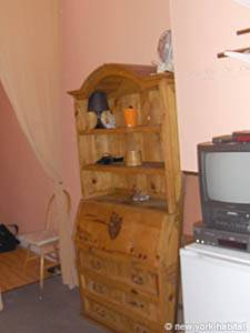 Living room - Photo 5 of 9