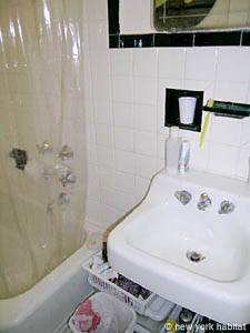 Badezimmer 1 - Photo 2 von 4
