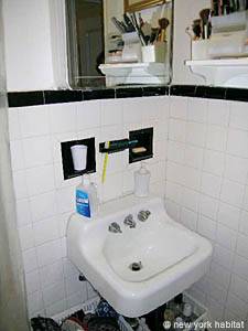 Badezimmer 1 - Photo 3 von 4