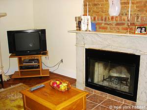 Living room - Photo 1 of 9