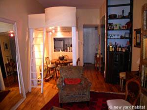 Wohnzimmer - Photo 2 von 9