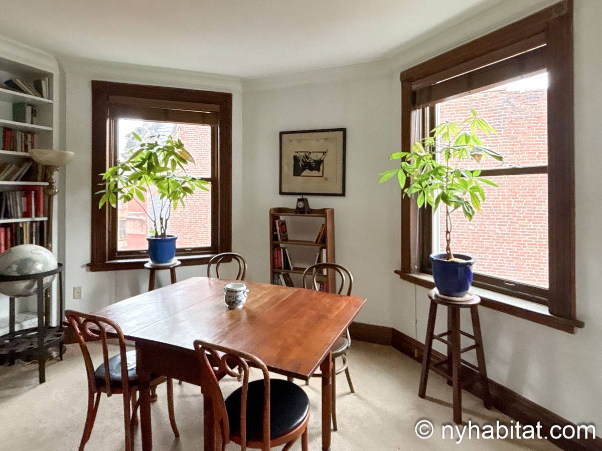 Living room 2 - Photo 3 of 7