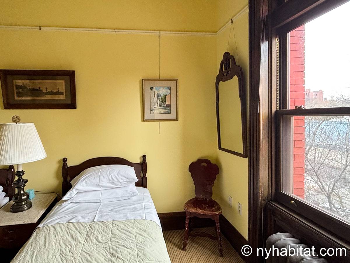 Bedroom 5 - Photo 2 of 3