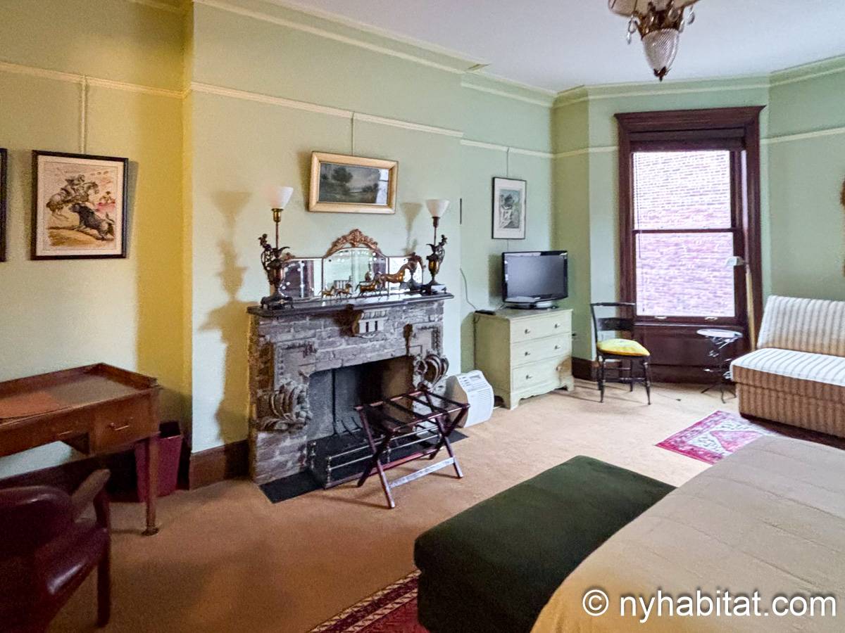 Bedroom 6 - Photo 3 of 5