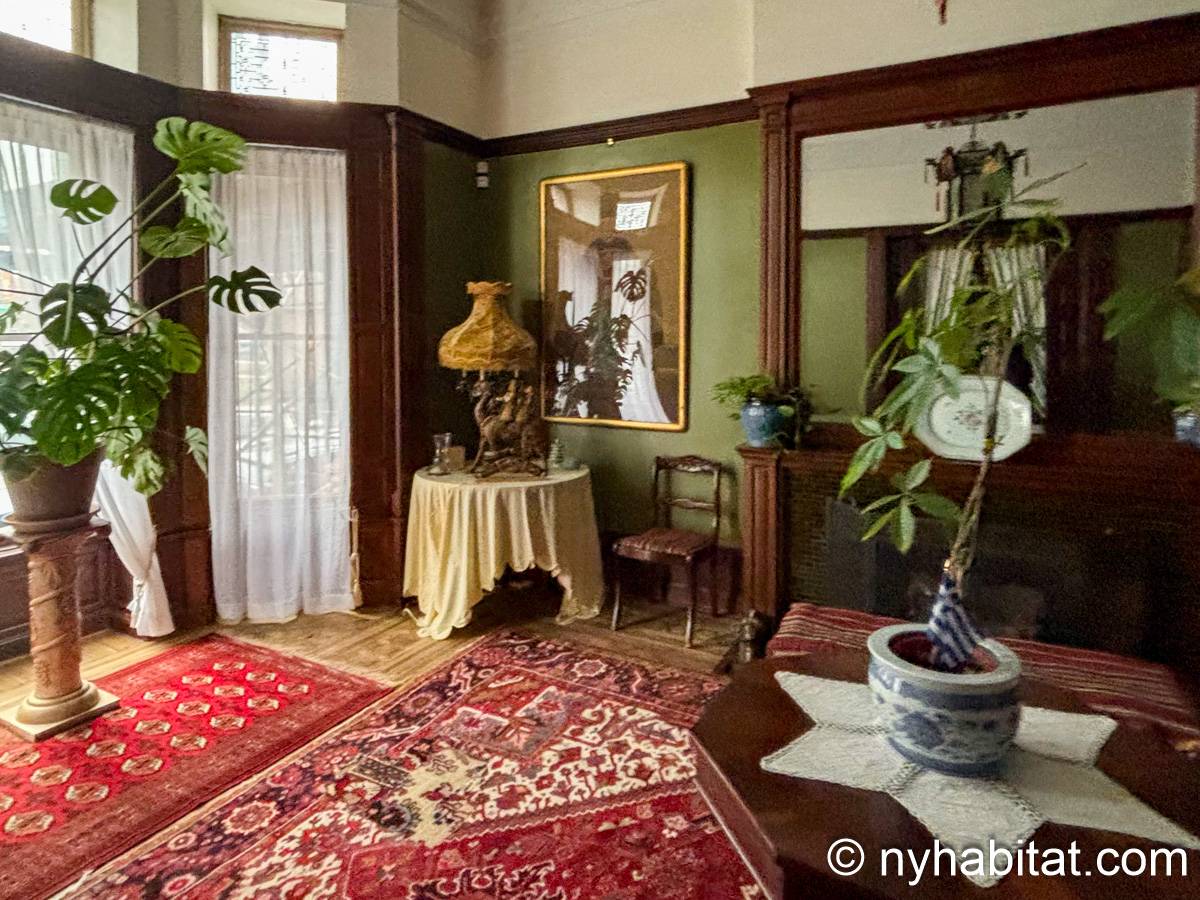 Living room 1 - Photo 2 of 5