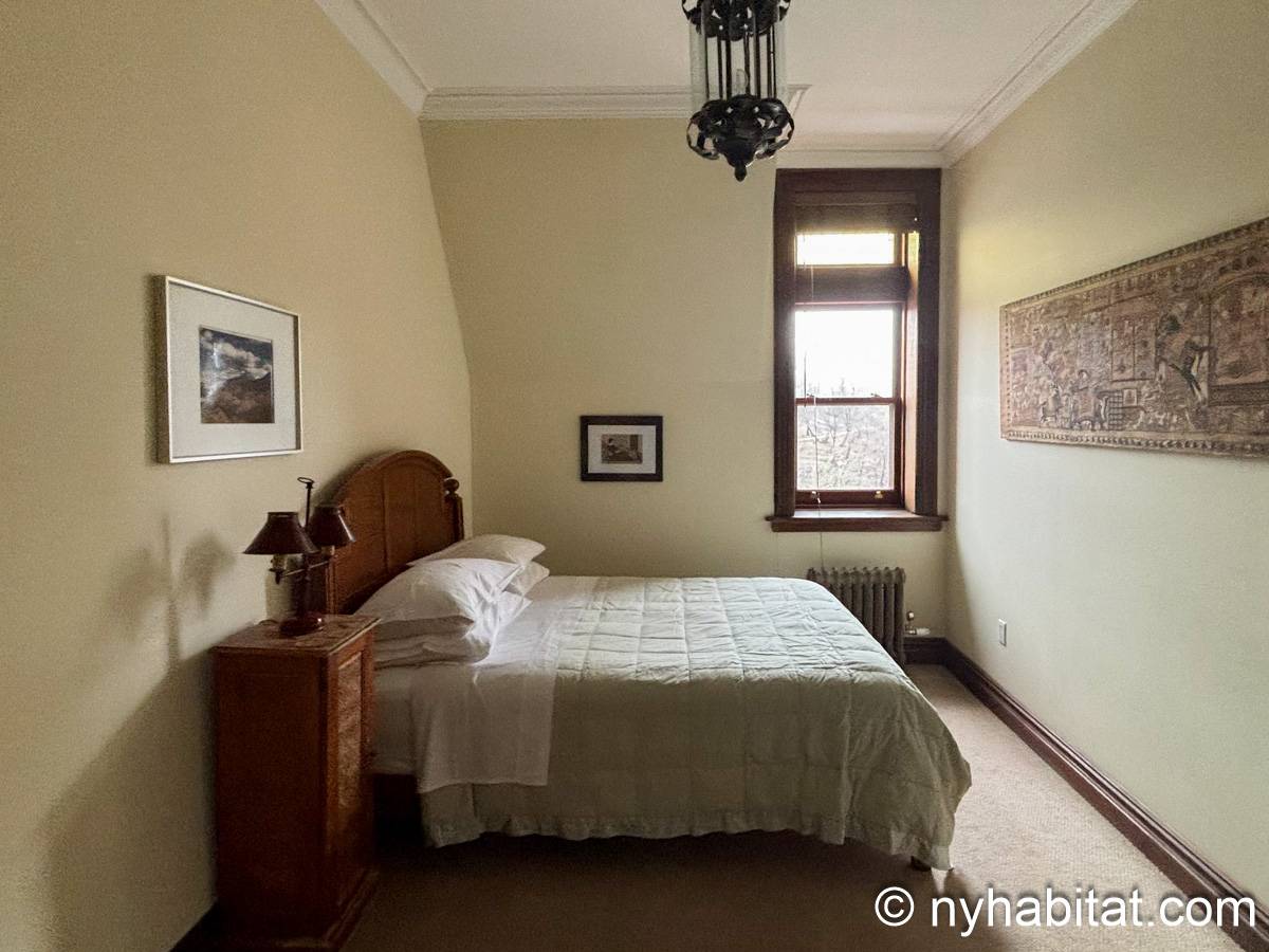 Bedroom 8 - Photo 1 of 4