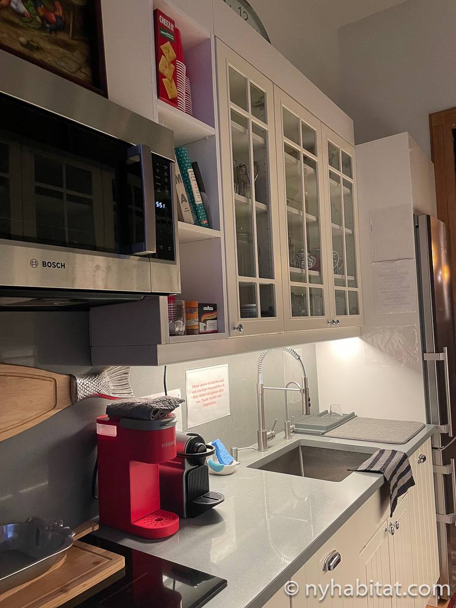 Kitchen 1 - Photo 5 of 7