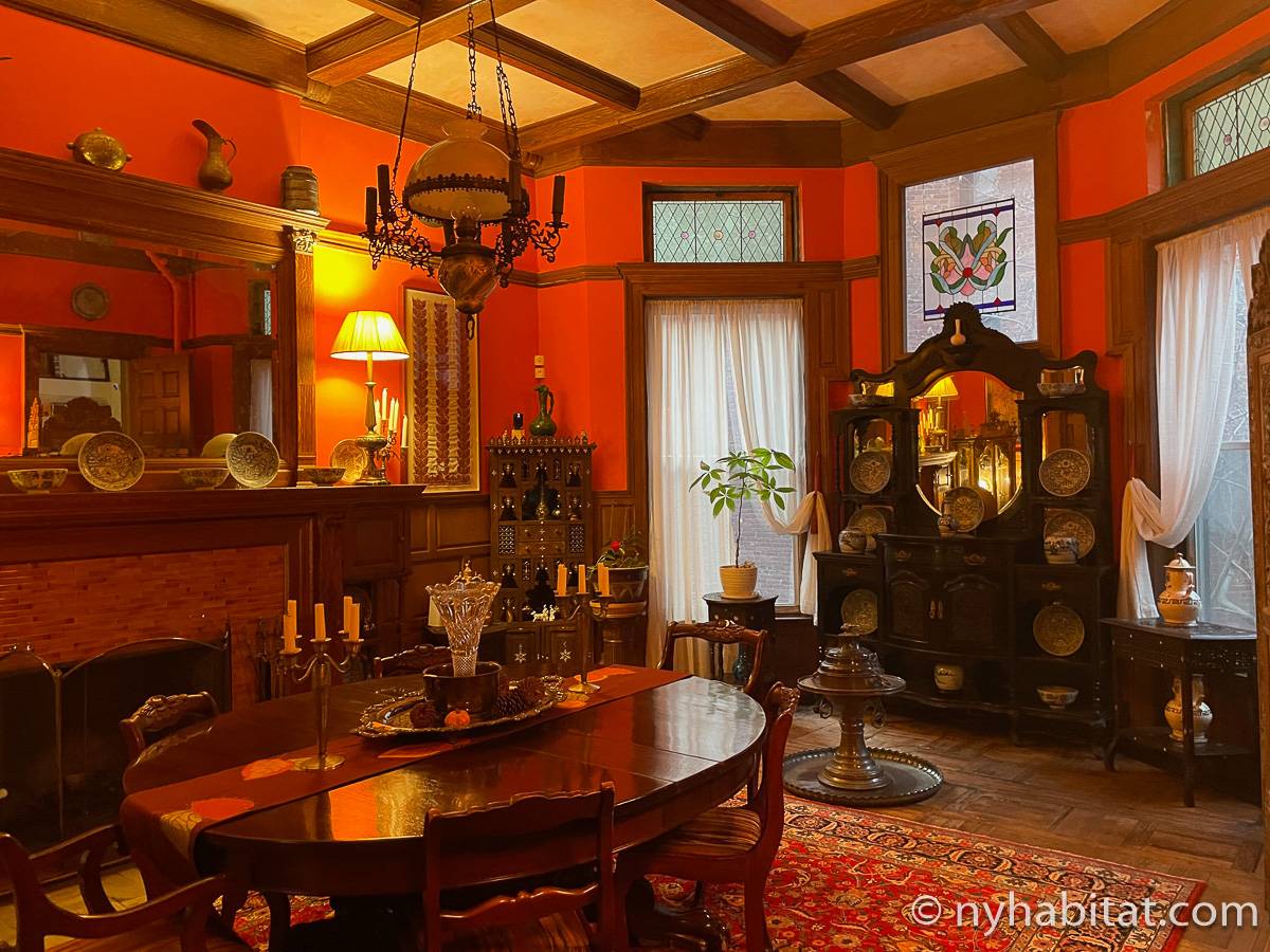 Living room 3 - Photo 1 of 7