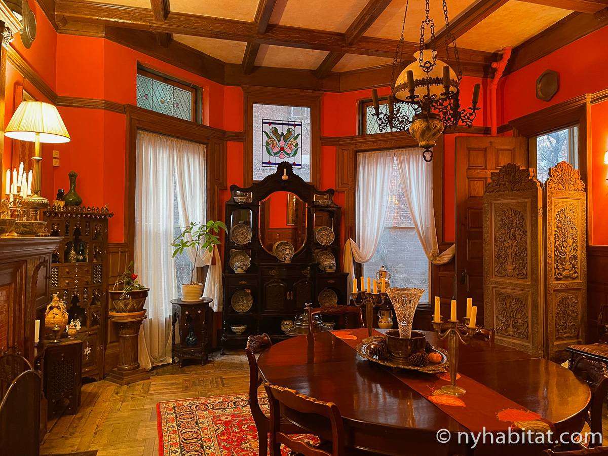 Living room 3 - Photo 2 of 7