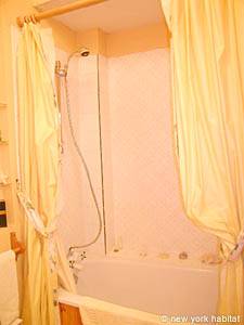 Badezimmer 1 - Photo 3 von 3