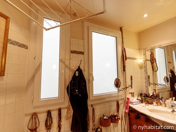 Bathroom - Photo 4 of 4 Bathroom - Photo 4 of 4