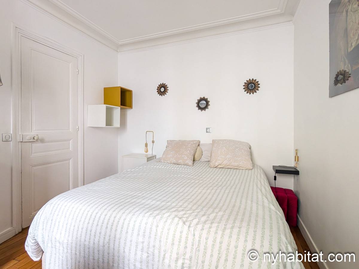 Camera 1 - Photo 4 di 8