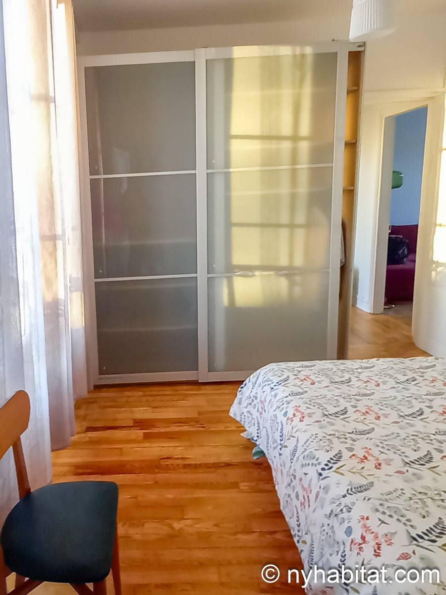 Schlafzimmer 1 - Photo 2 von 3