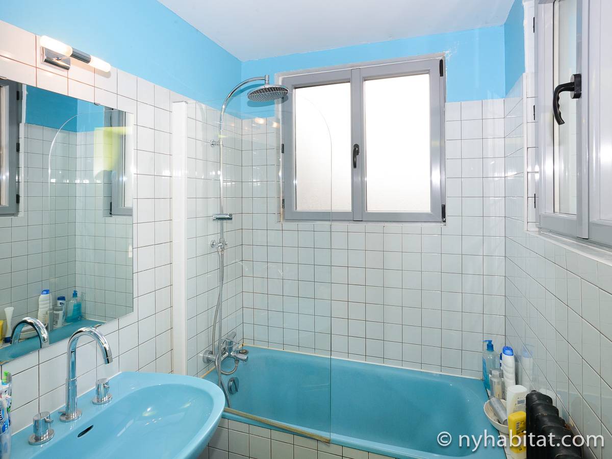 Salle de bain 1 - Photo 1 sur 3