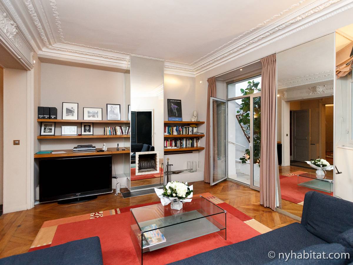 Paris Apartment 2 Bedroom Apartment Rental in Montparnasse (PA1837)